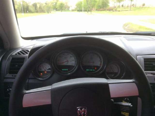 Dodge Charger 2010 photo 16